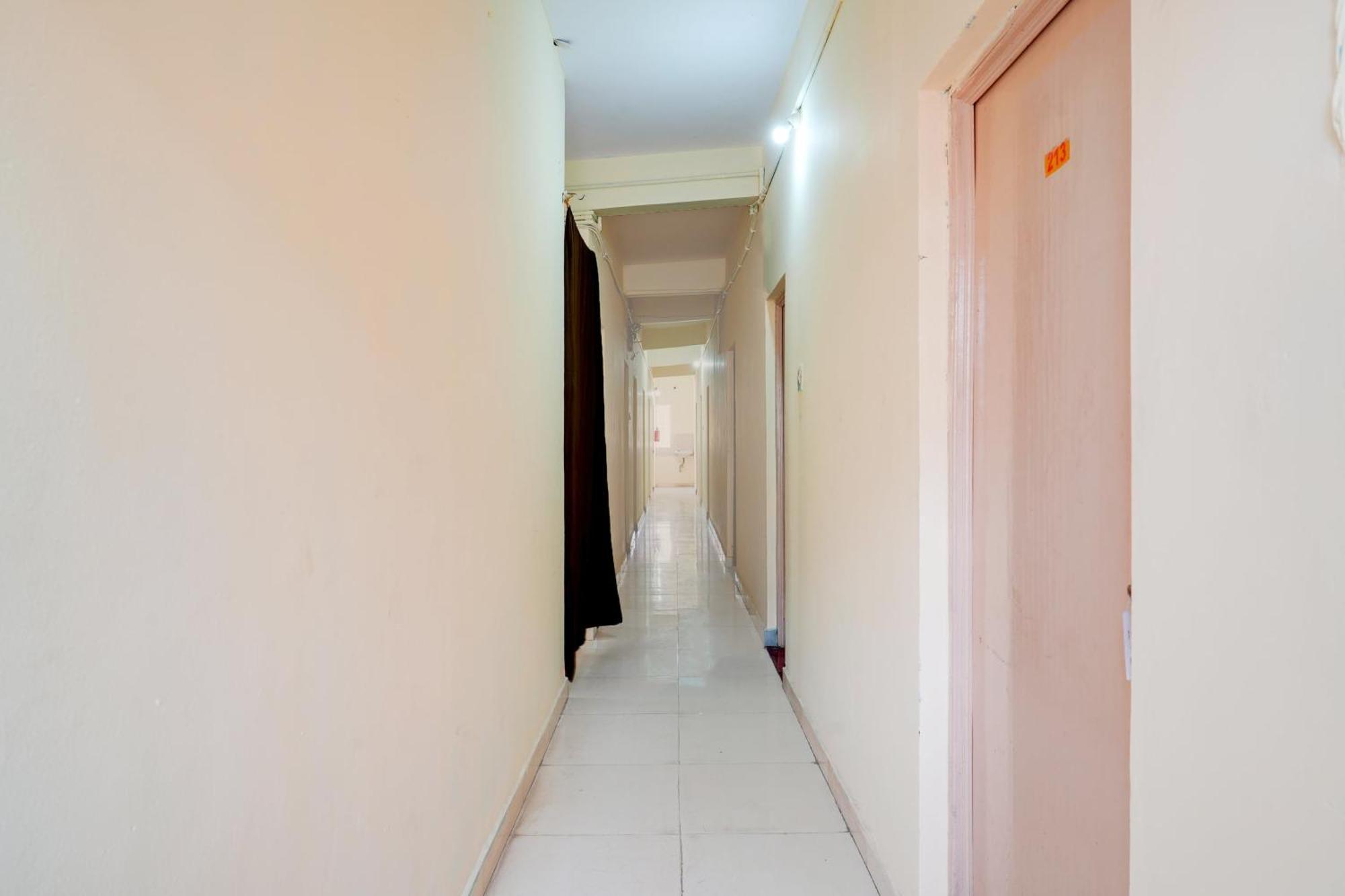 Super Townhouse Marathahalli Near Klm Fashion Mall Bengaluru Kültér fotó