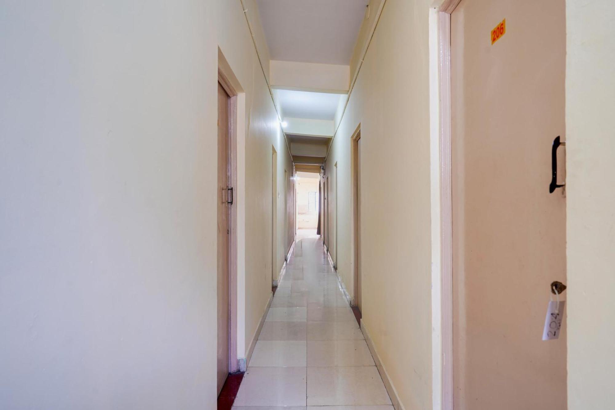 Super Townhouse Marathahalli Near Klm Fashion Mall Bengaluru Kültér fotó